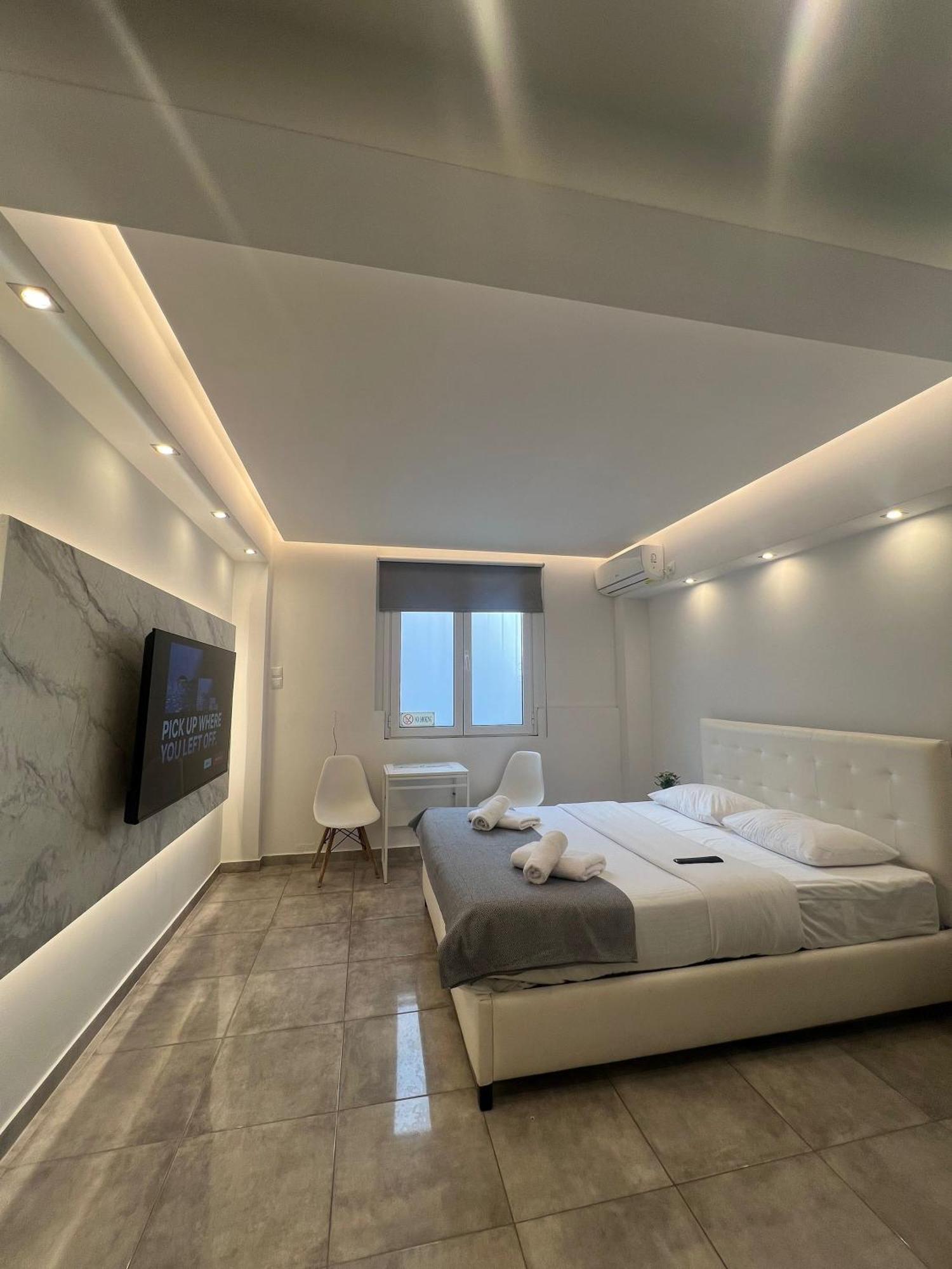 Purple- Lux Studio 2' From Metro Petralona Atena Exterior foto
